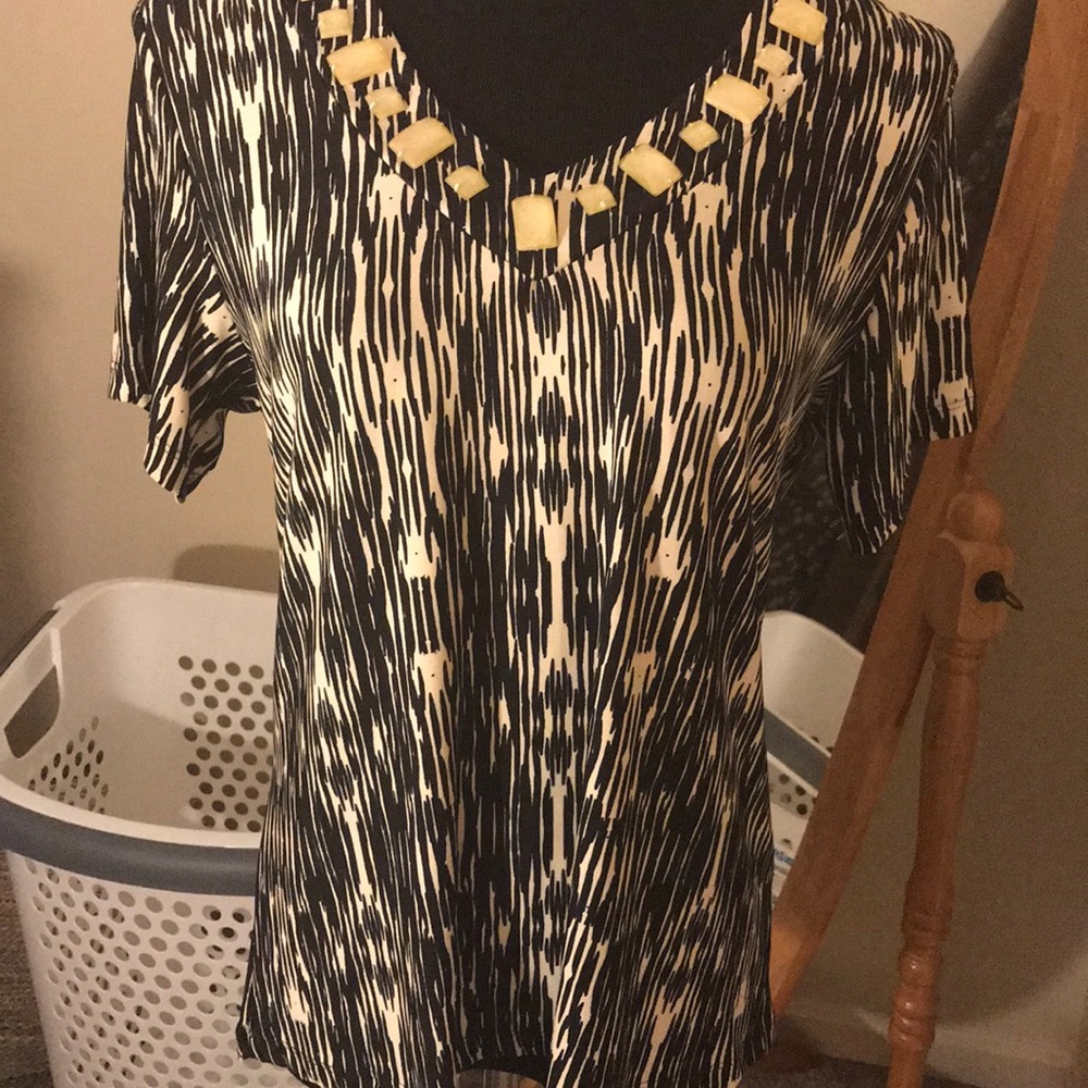 Animal print tee
